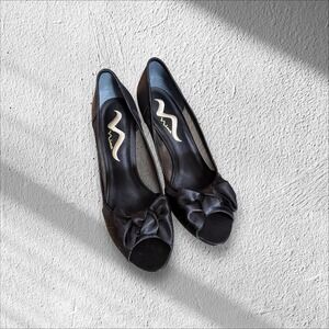 Nina Women's Satin Open Toe Ribbon Heels Pumps Black Size 10M